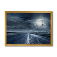 PROIZVODNJAČA 'Oblačno puni mjesec nad asfaltnom cestom II' nautički i obalni uramljeni umjetnički print